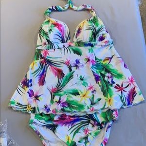 Brand new Venus tankini set, never worn